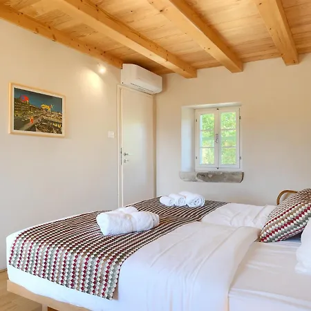 Вилла Stanzia Sparagna