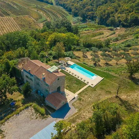 Stanzia Sparagna Kostanjica