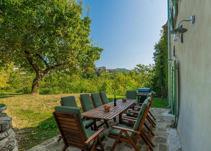 Stanzia Sparagna Villa