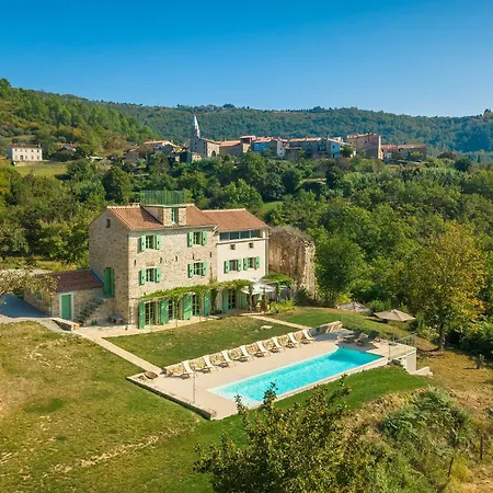 Stanzia Sparagna Villa